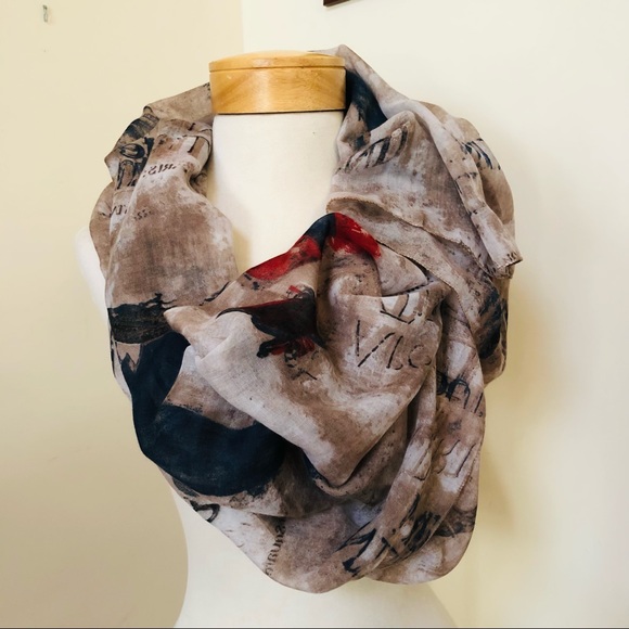 Paris motive scarf/wrap - Picture 3 of 7